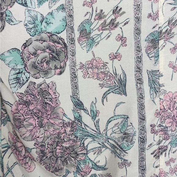 Diversity Sport Vintage Pastel Floral Blouse - Picture 6 of 9